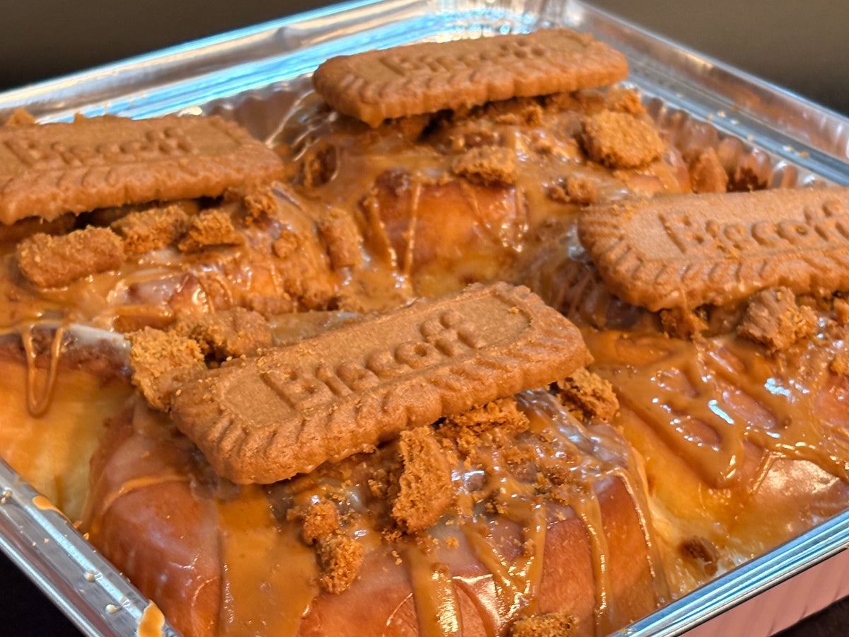 Cookie Butter Cinnamon Rolls